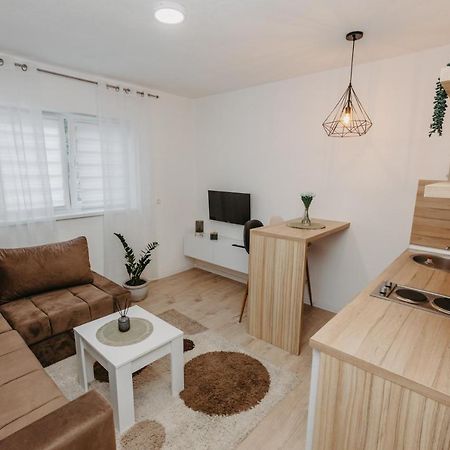Appartamento Stan Na Dan Flora Nevesinje Esterno foto