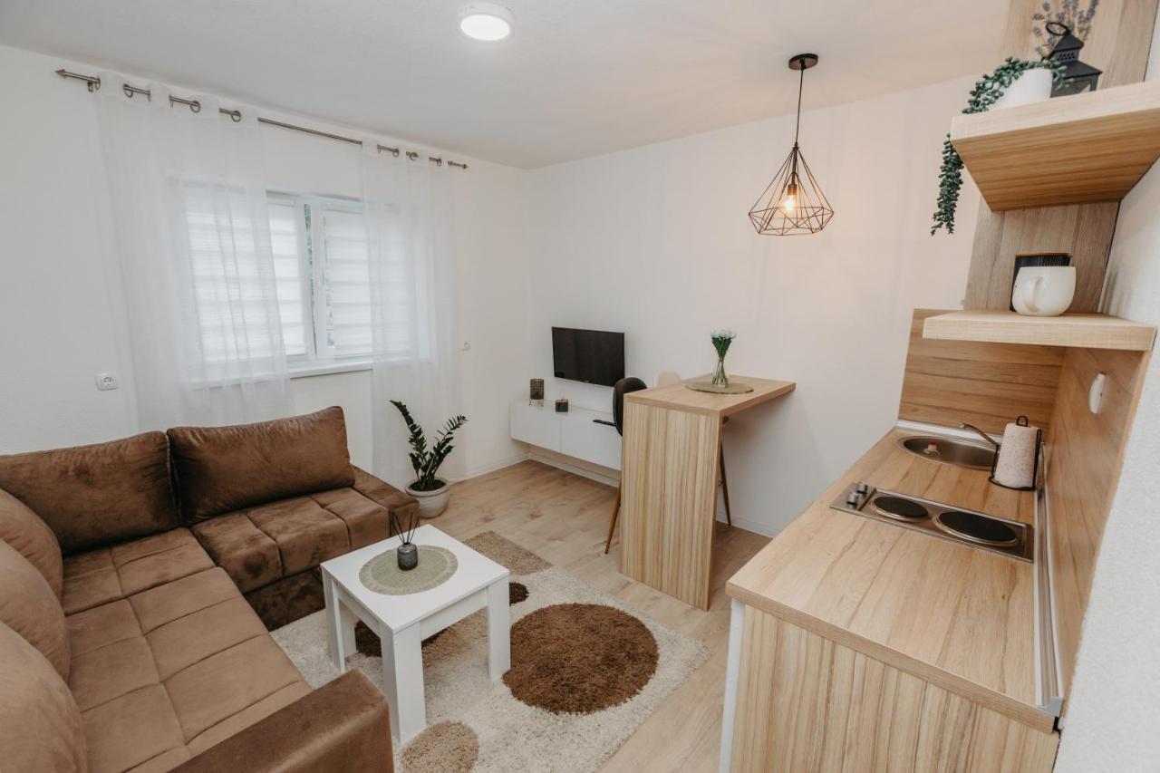 Appartamento Stan Na Dan Flora Nevesinje Esterno foto